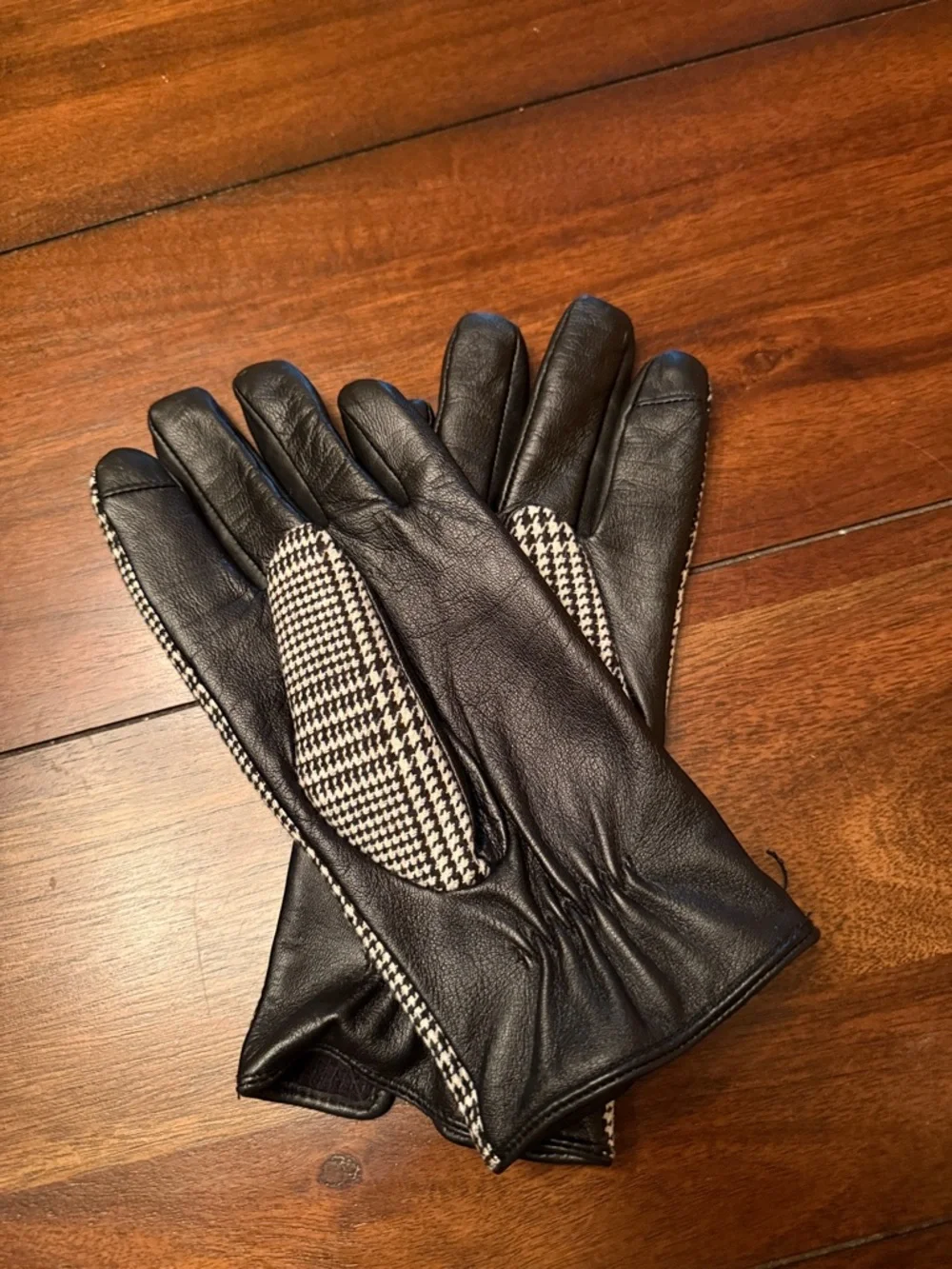 Banana Republic Gloves‎ with Houndstooth Accents Sz M
